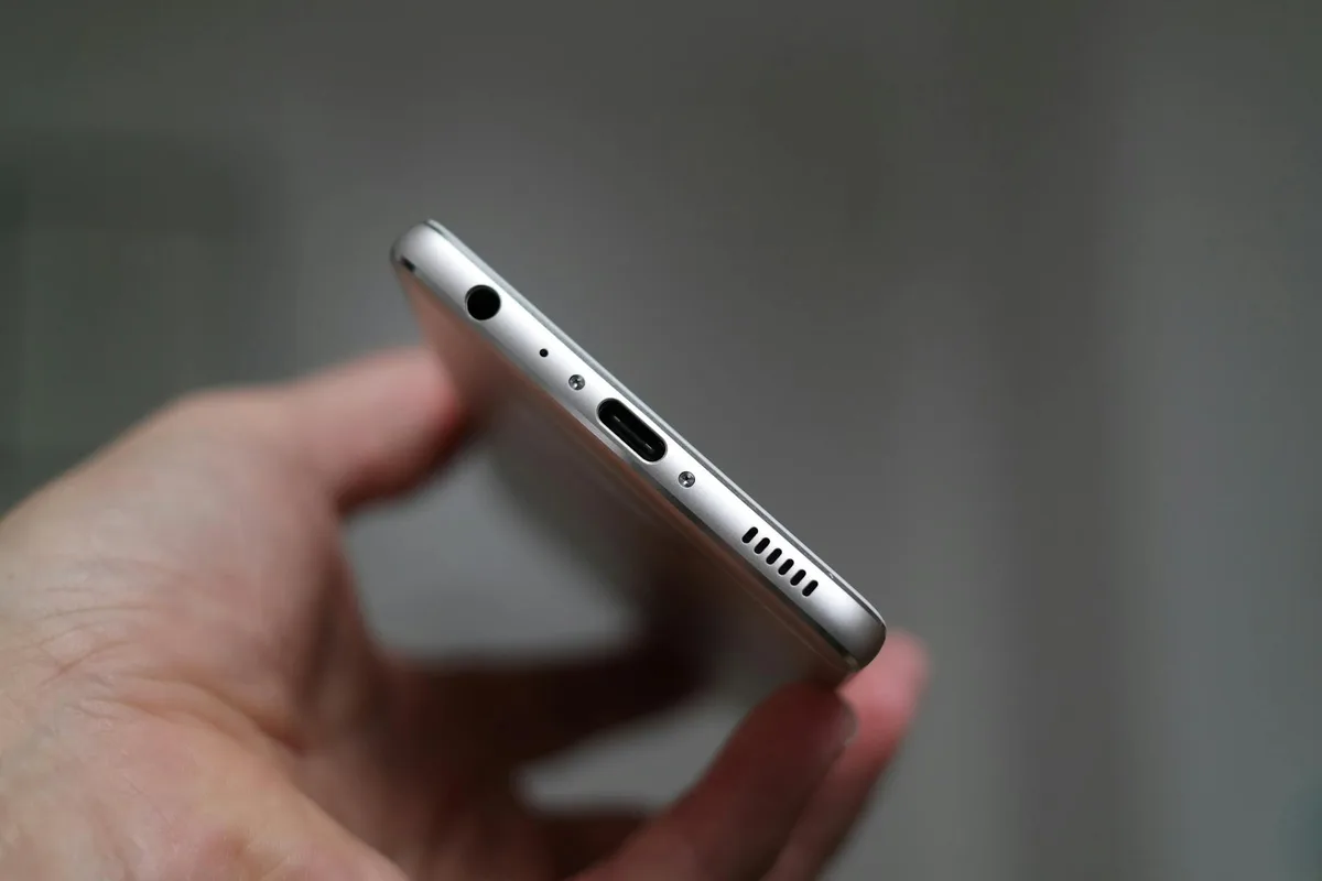 3.5mm headphone jack