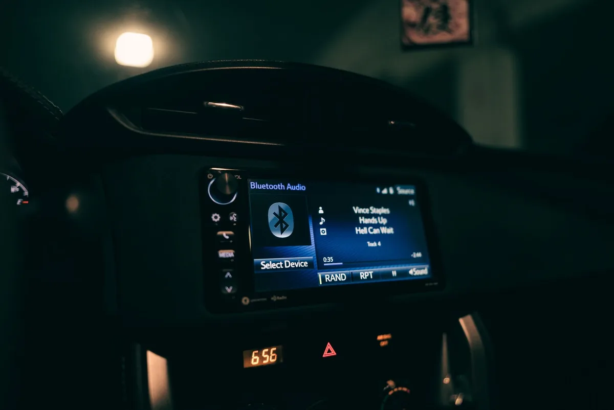 bluetooth pairing mode indicator