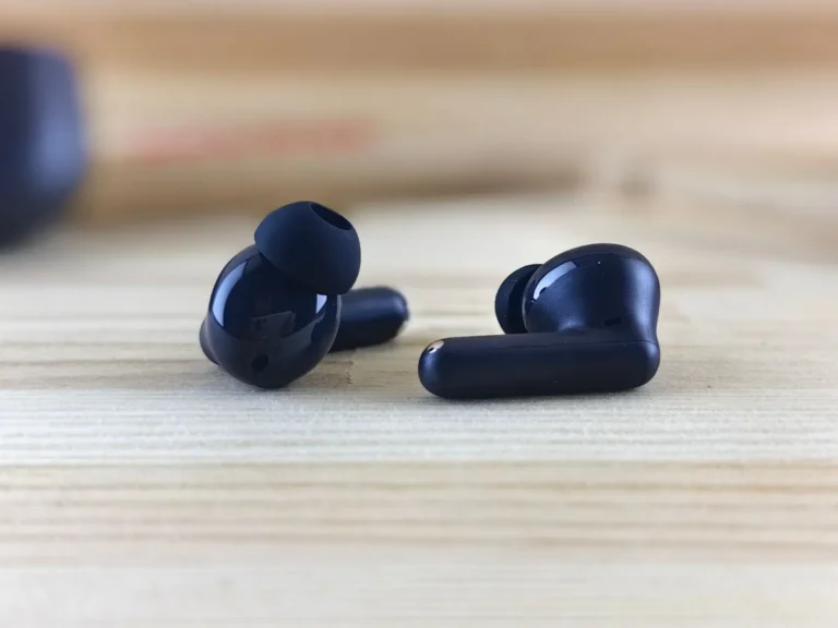 ear buds fit