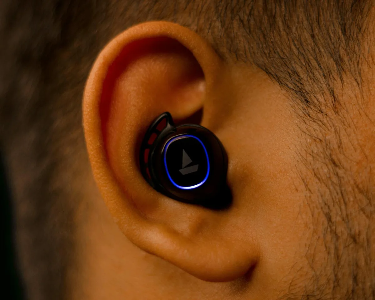earbud insertion technique