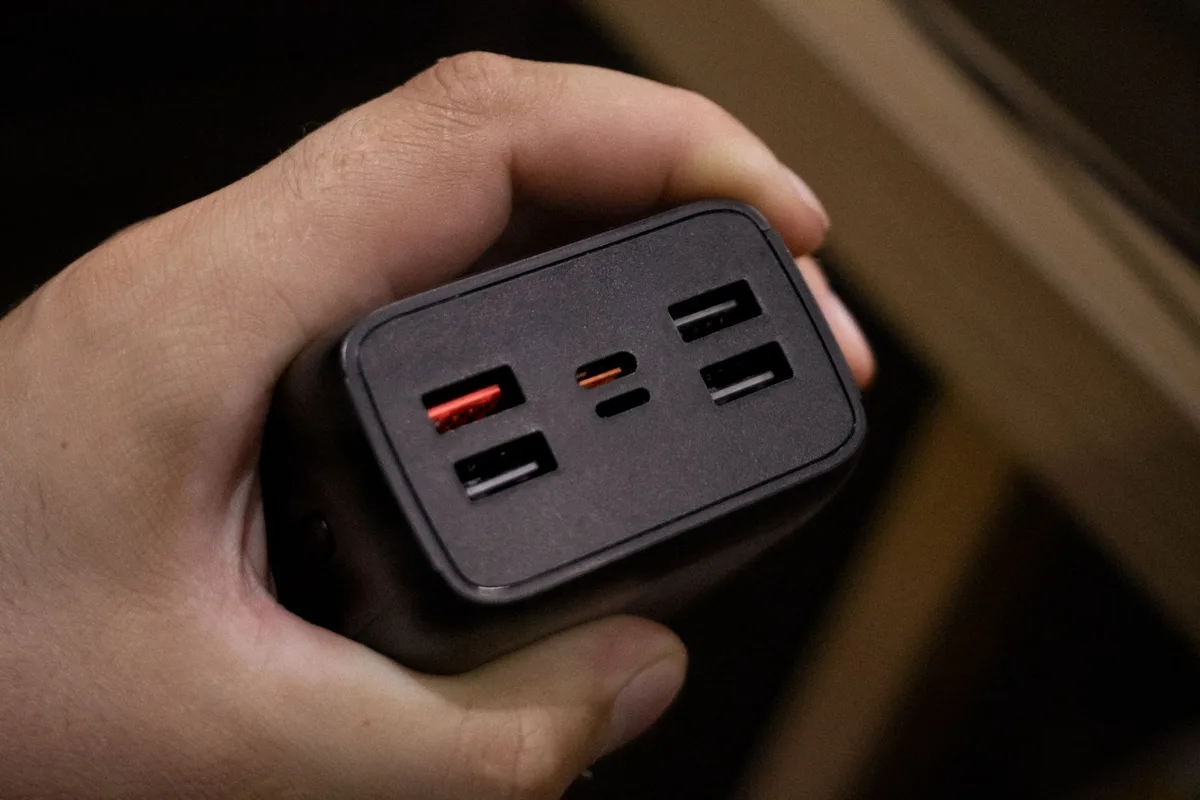 USB charging port